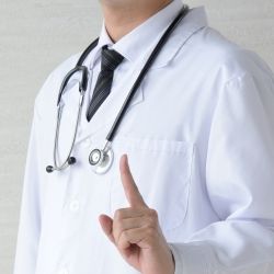 医師
