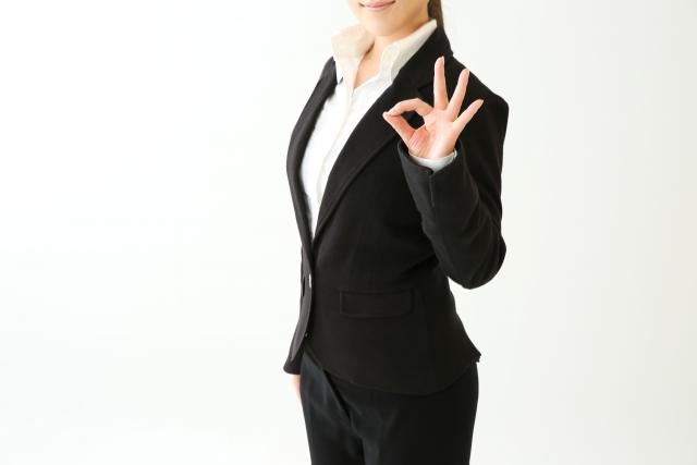 30代_40代女性の面接でパンツスタイルはありか