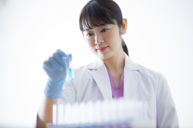 学校薬剤師_給料_仕事内容_アイキャッチ