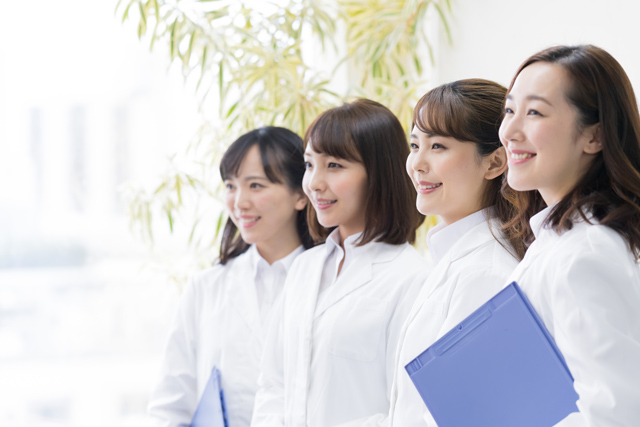 ファーマライズで働く女性薬剤師